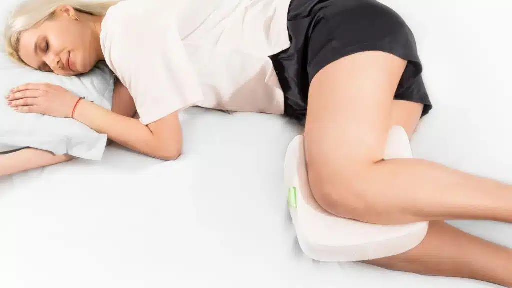 side-sleeping-with-pillow-between-knees