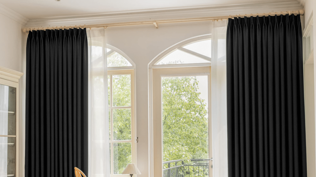 floor to ceiling curtain