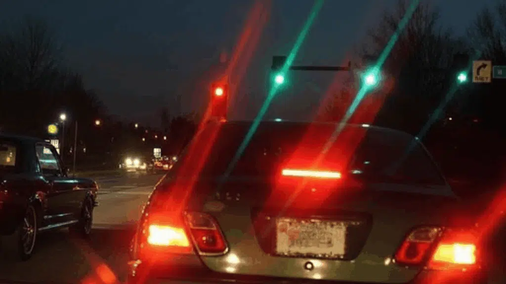 why is astigmatism worse at night