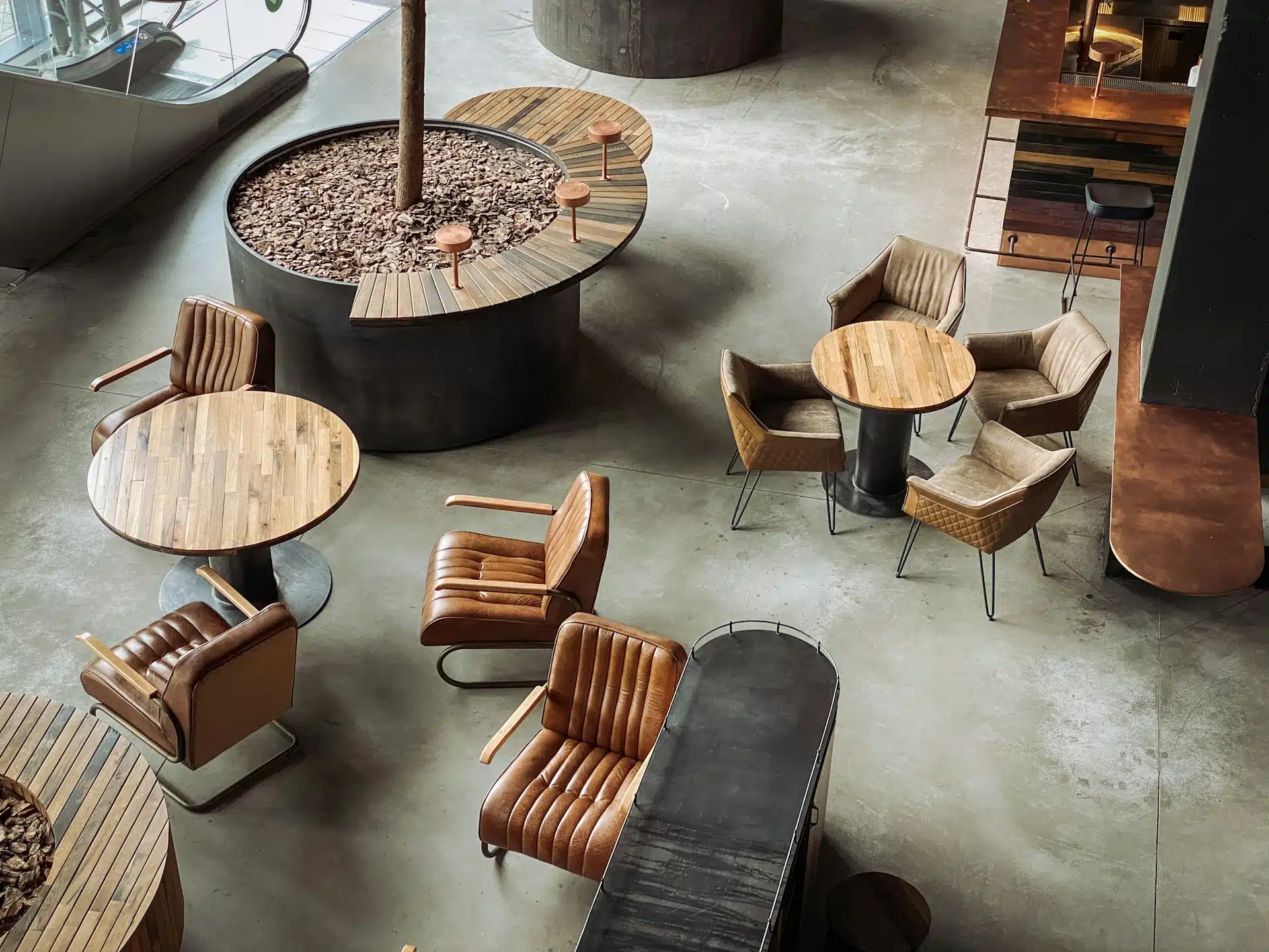 Rustic Meets Contemporary: Design Trends Blending Old and New Materials