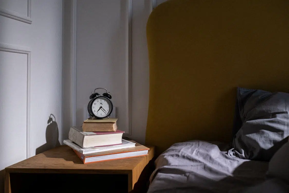 Building a Healthy Night Routine During Exam Season