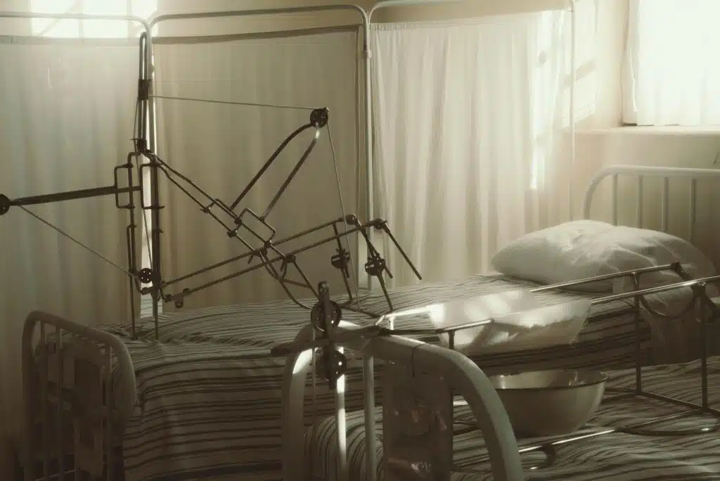How to Choose the Right Bed Setup for Post-Surgery Foot and Ankle Recovery