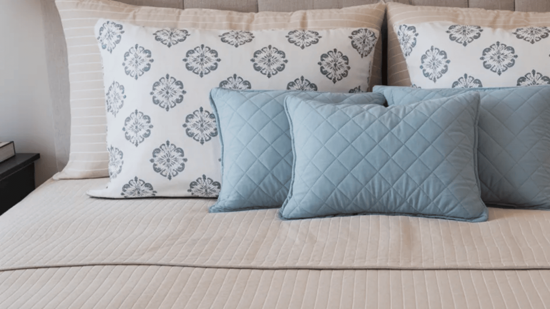 how-to-style-euro-pillows-on-different-bed-sizes