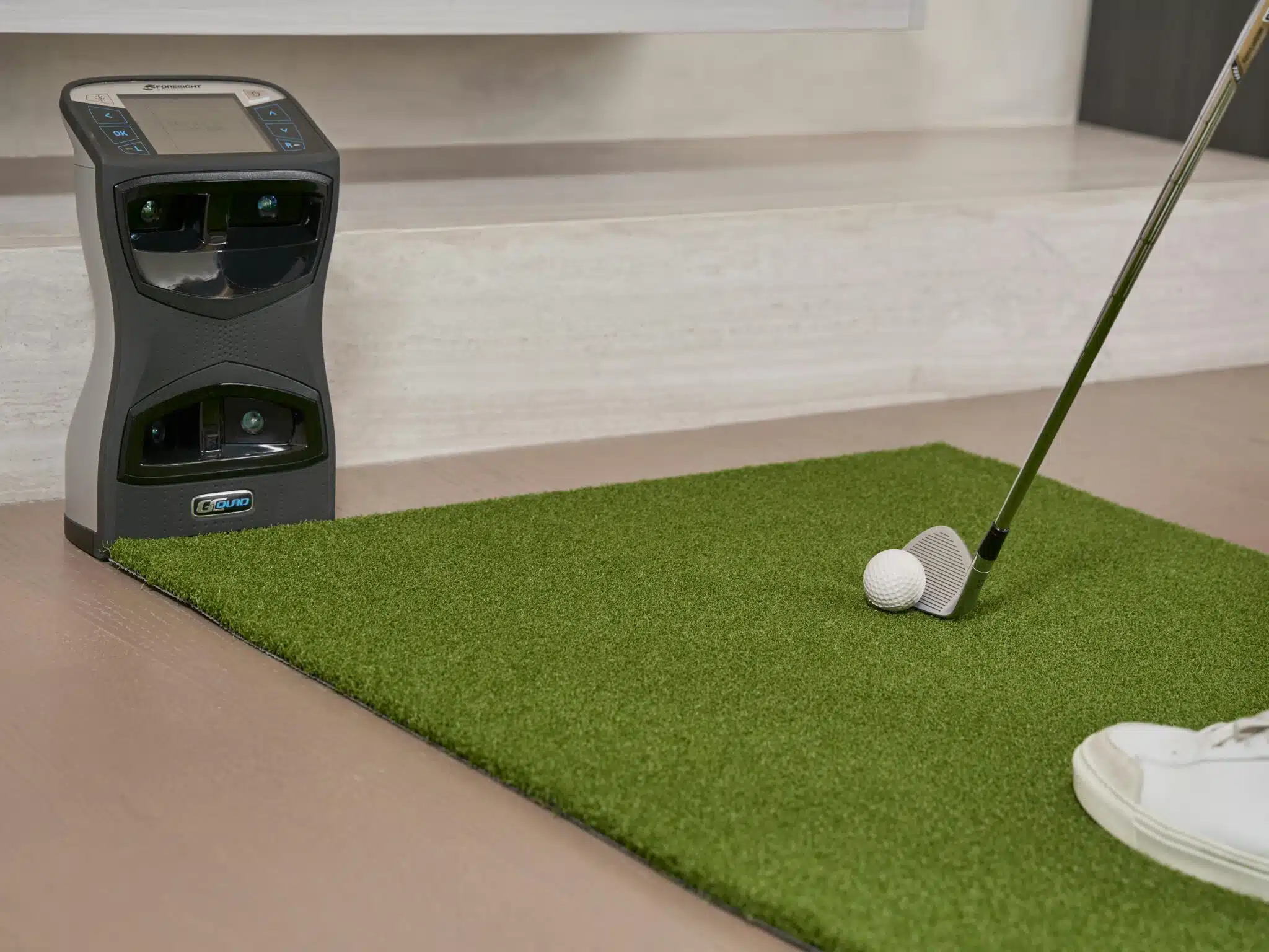 5 Golf Simulators That Bring Course Play Indoors