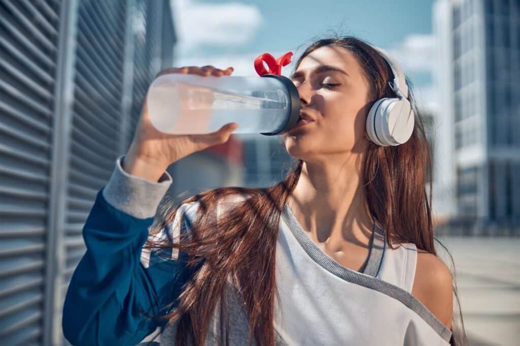 Best Electrolyte Packets for Water to Help You Stay Hydrated Longer