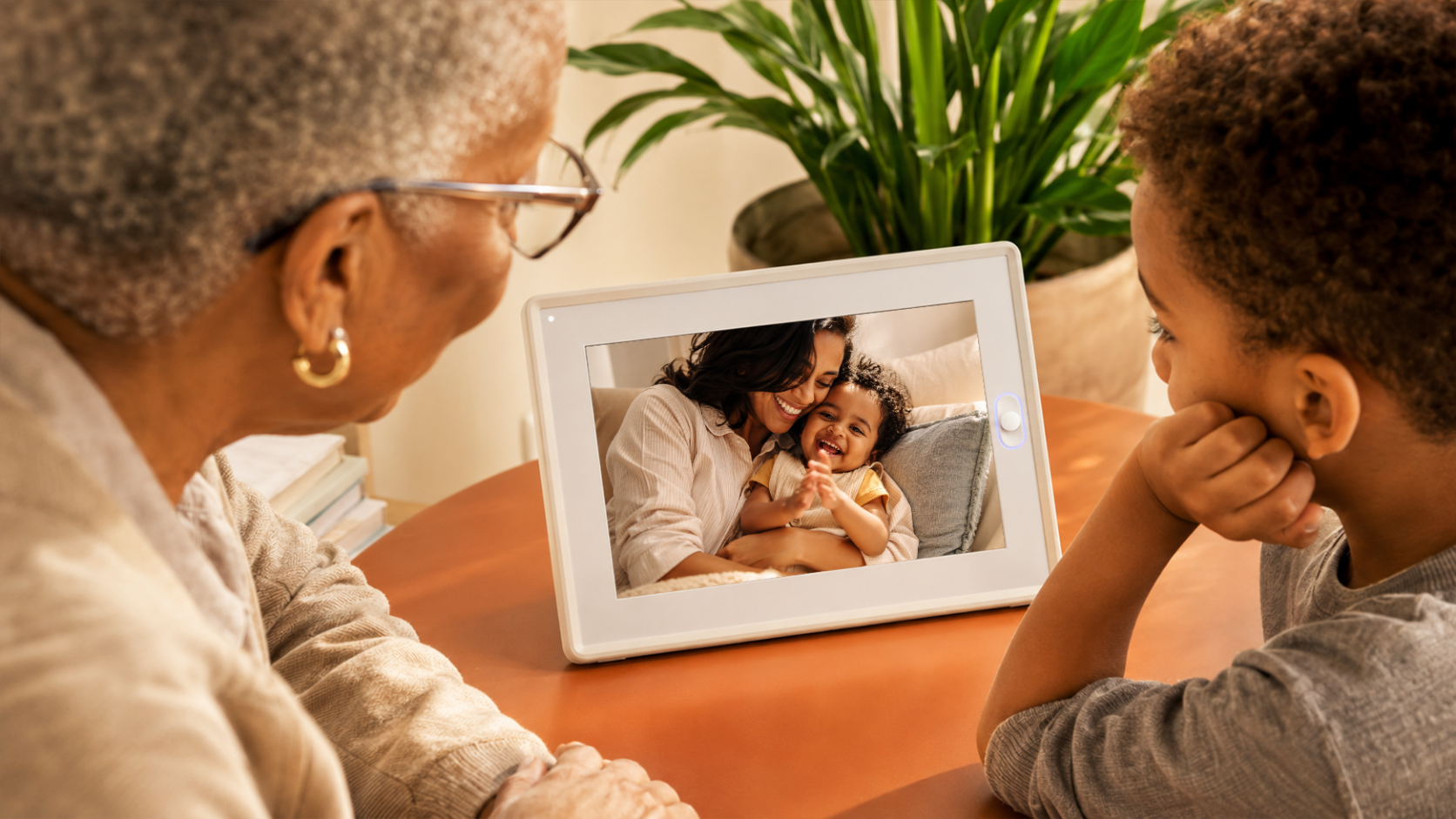 A Thoughtful Gift For Families Who Live Apart
