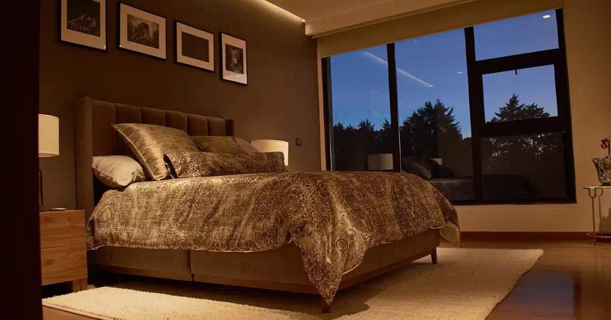 Warm vs Cool Light in the Bedroom: A Simple Guide